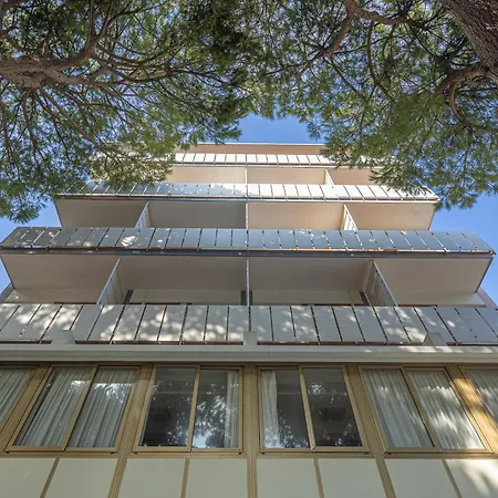 מלון Astrid קרביה