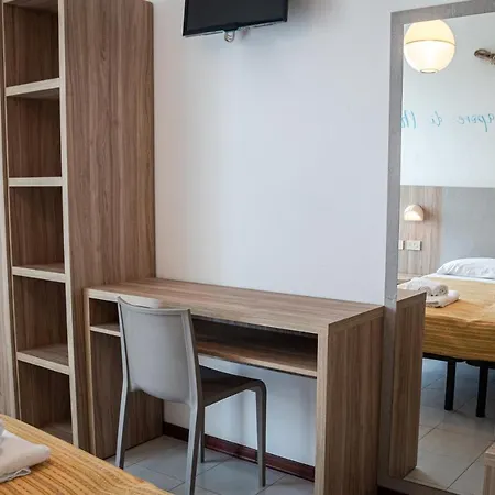 Astrid Hotel 3*